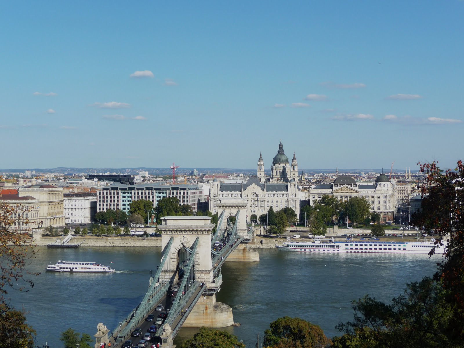 Danube-and-Chain-Bridge-Budapest-Hungary.jpg